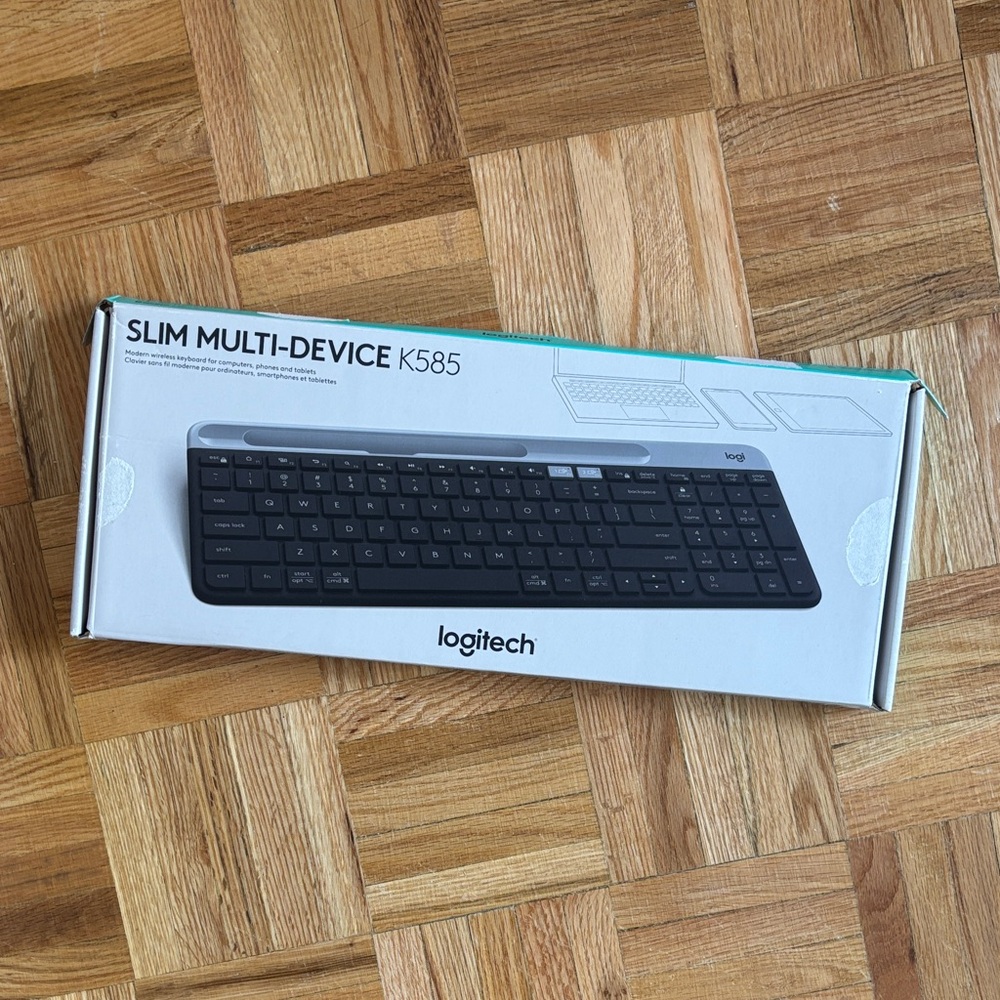Logitech K585 Wireless Keyboard in Black